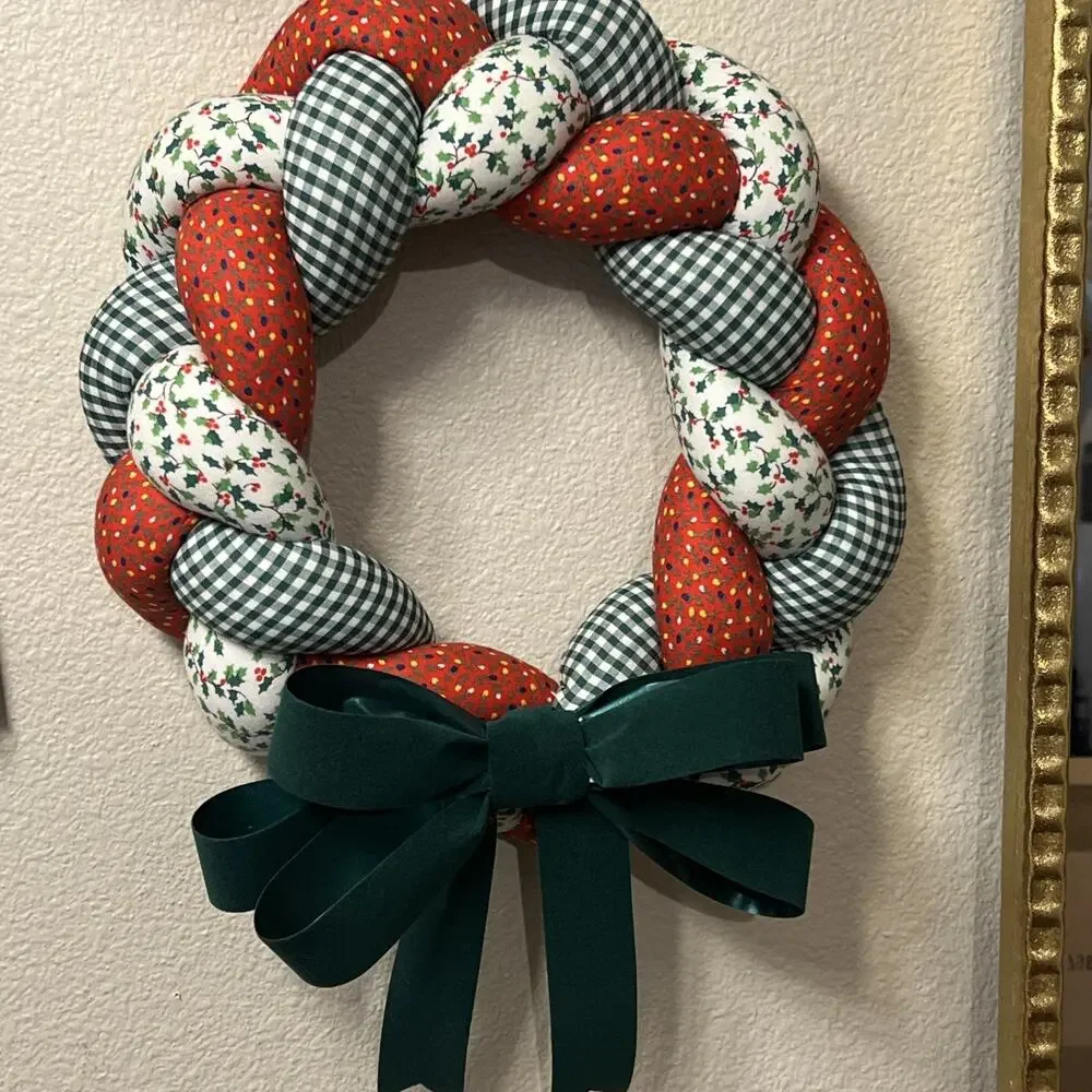 Vintage Christmas Wreath Braided Fabric Plush Hanging Holiday Velvet Green Bow